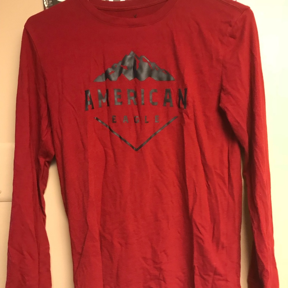 American Eagle Red Long Sleeve Tee
